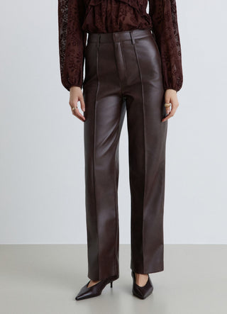 Pantaloni straight effetto pelle con nervature
