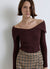 Gerippter Pullover mit freiliegenden Schultern