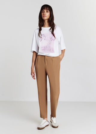 Trousers with pleats