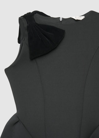 Vestito svasato con fiocco