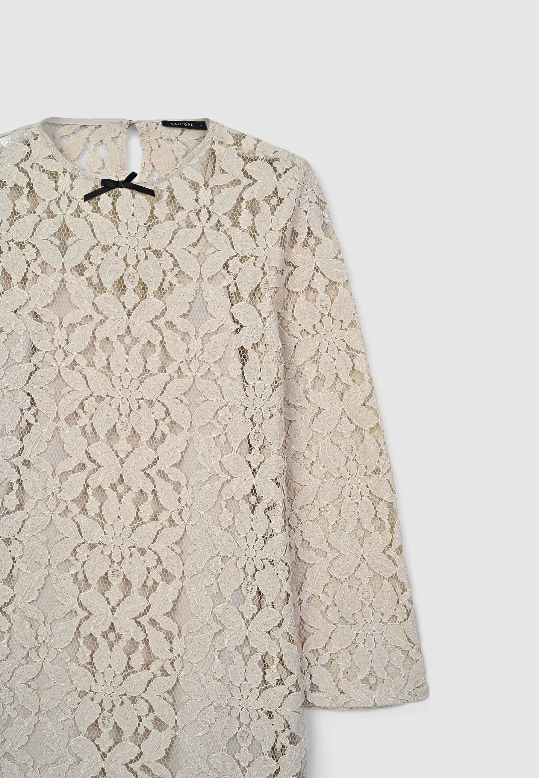 Short lace dress  Calliope