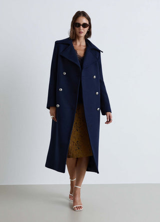 Cappotto doppiopetto con bottoni gioiello