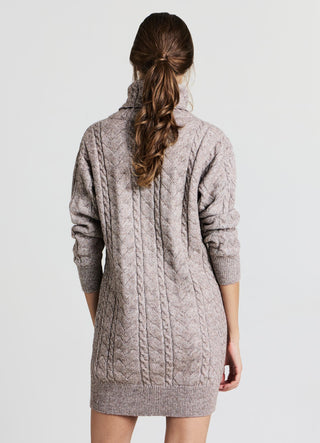 Rollkragenpullover mit Zopfmuster