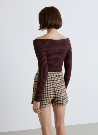 Gerippter Pullover mit freiliegenden Schultern