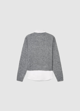 Maglia con inserto camicia e scollo a V