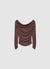 T-shirt con spalle scoperte e arricciature