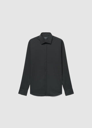Camicia aderente con abbottonatura nascosta