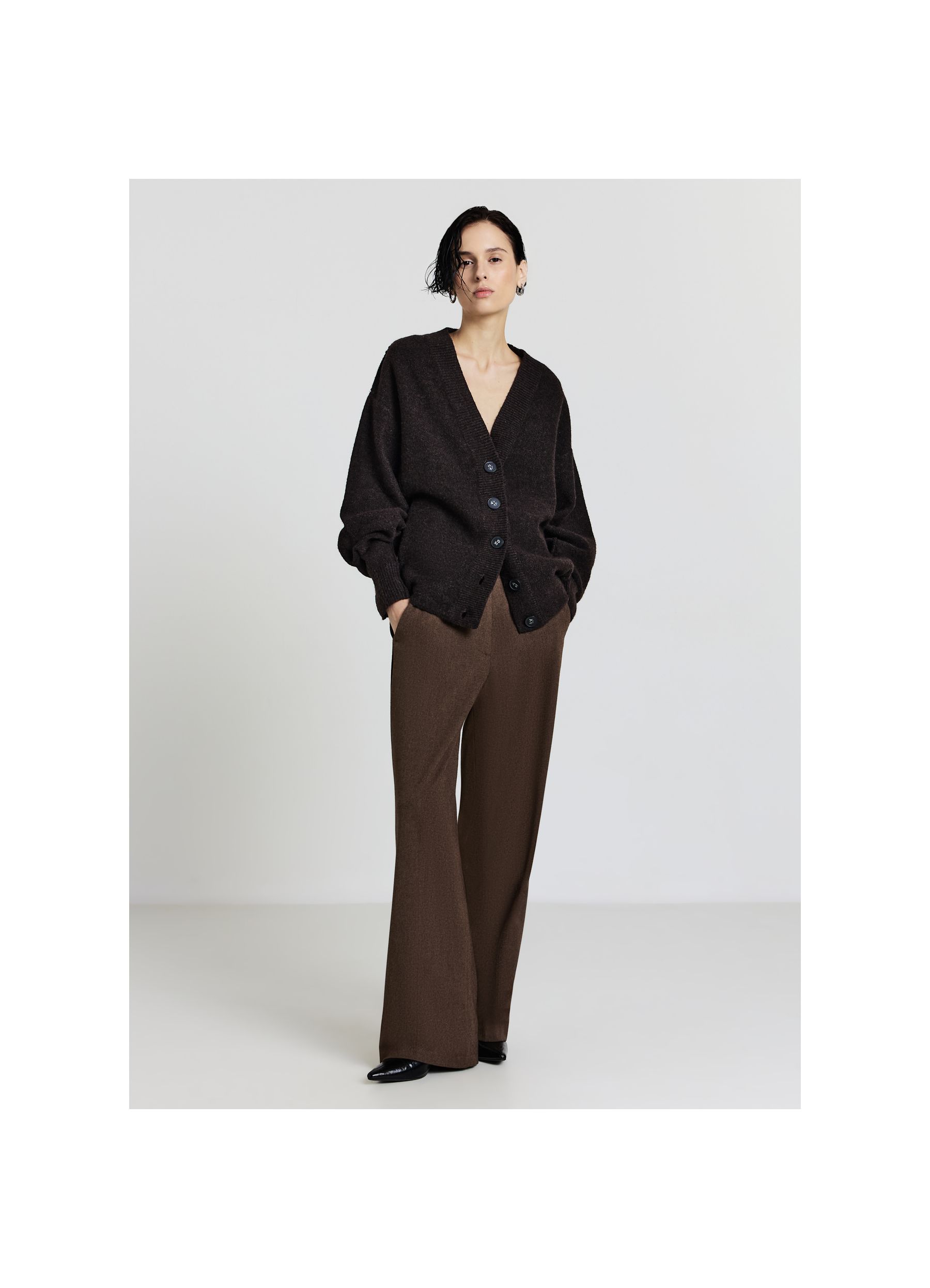 V-neck cardigan with buttons brown dark melange | Calliope