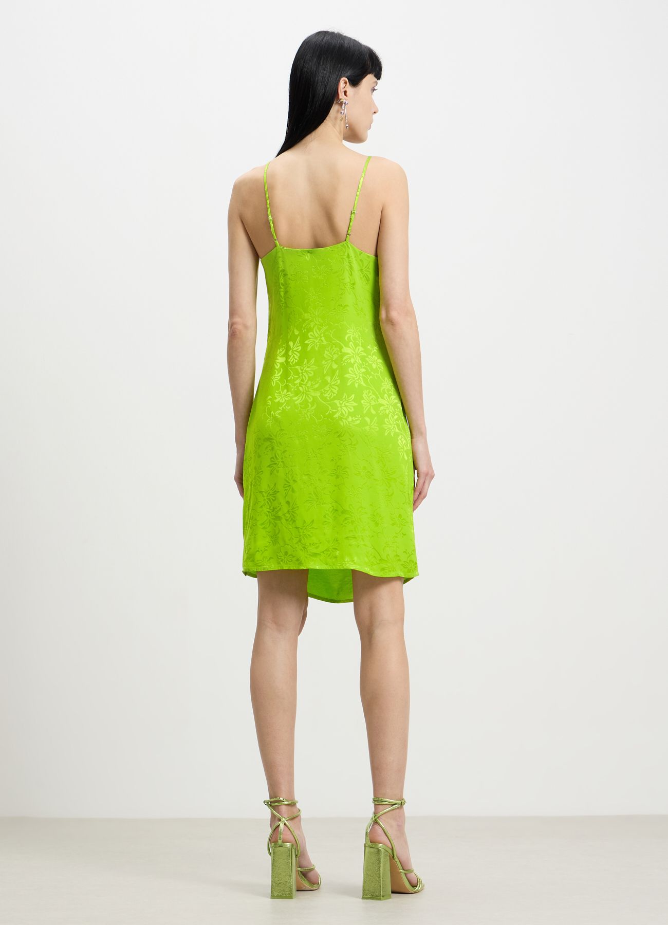 その他 ~ Chalotte + Green Hand-made Dress ~ Green cowl kaftan dress with neckpiece - set of two by Miar