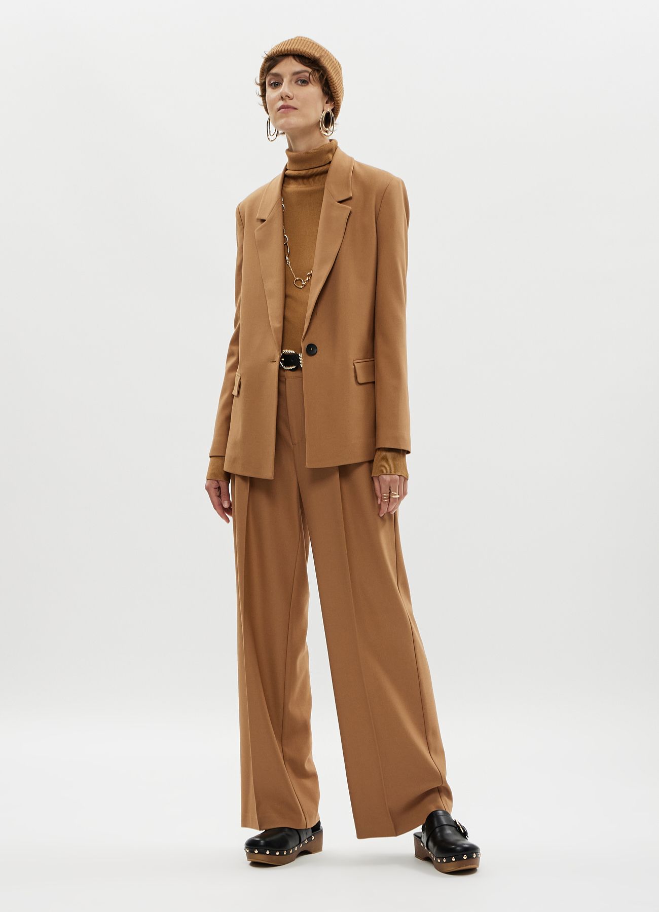 brown blazer trouser combination