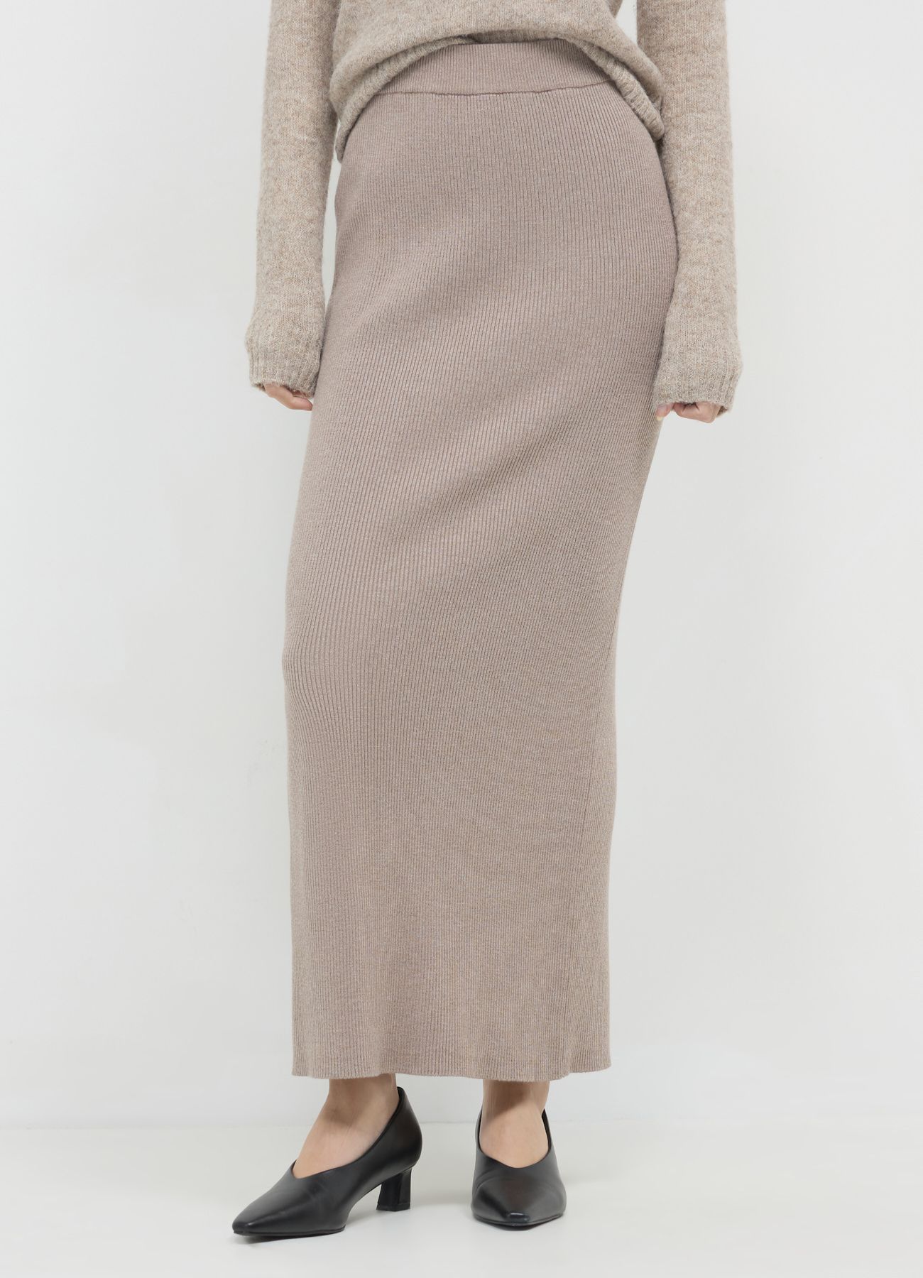 Gonna Žene Calliope det_2