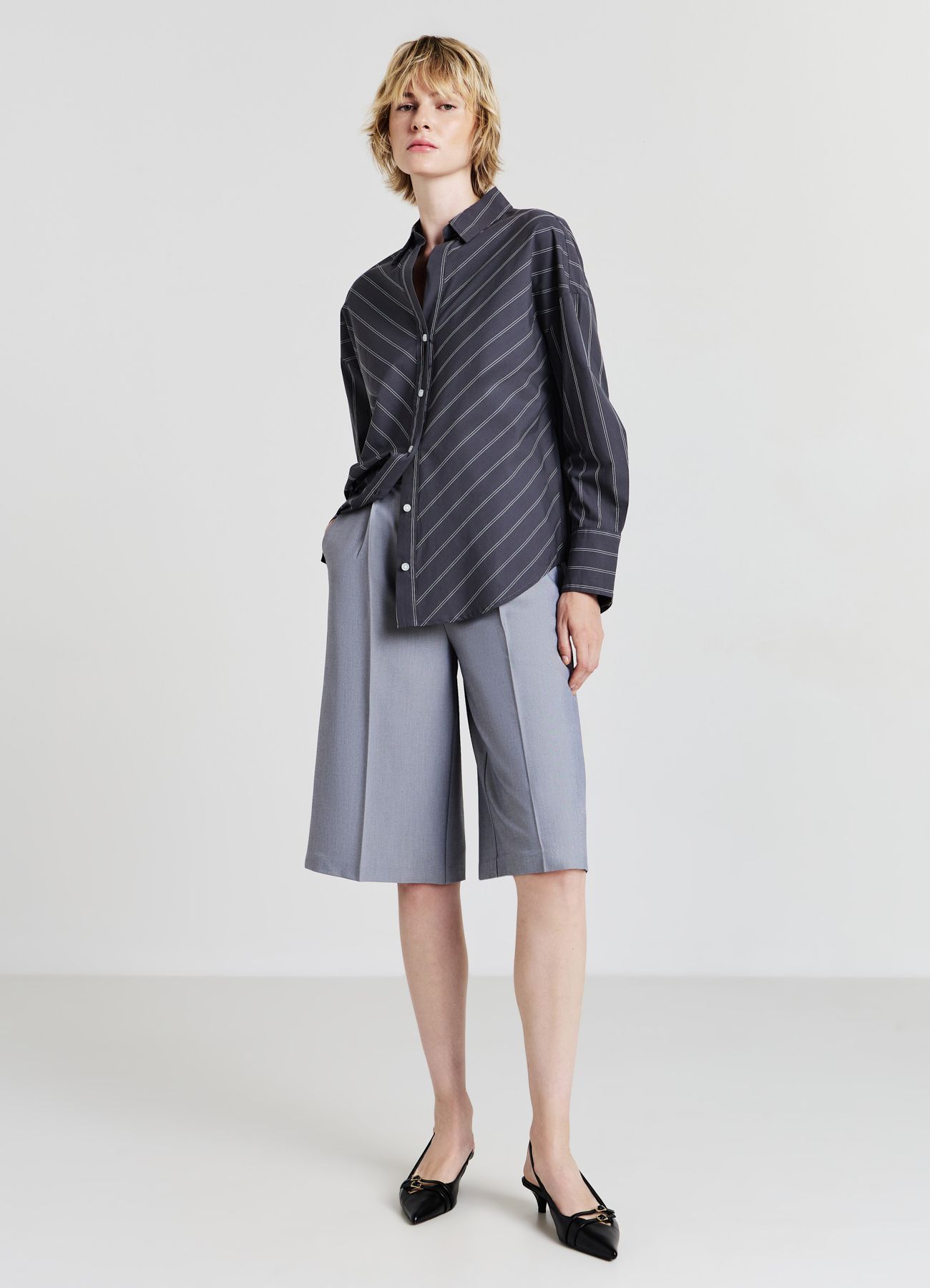 Pantalone Corto Žene Calliope