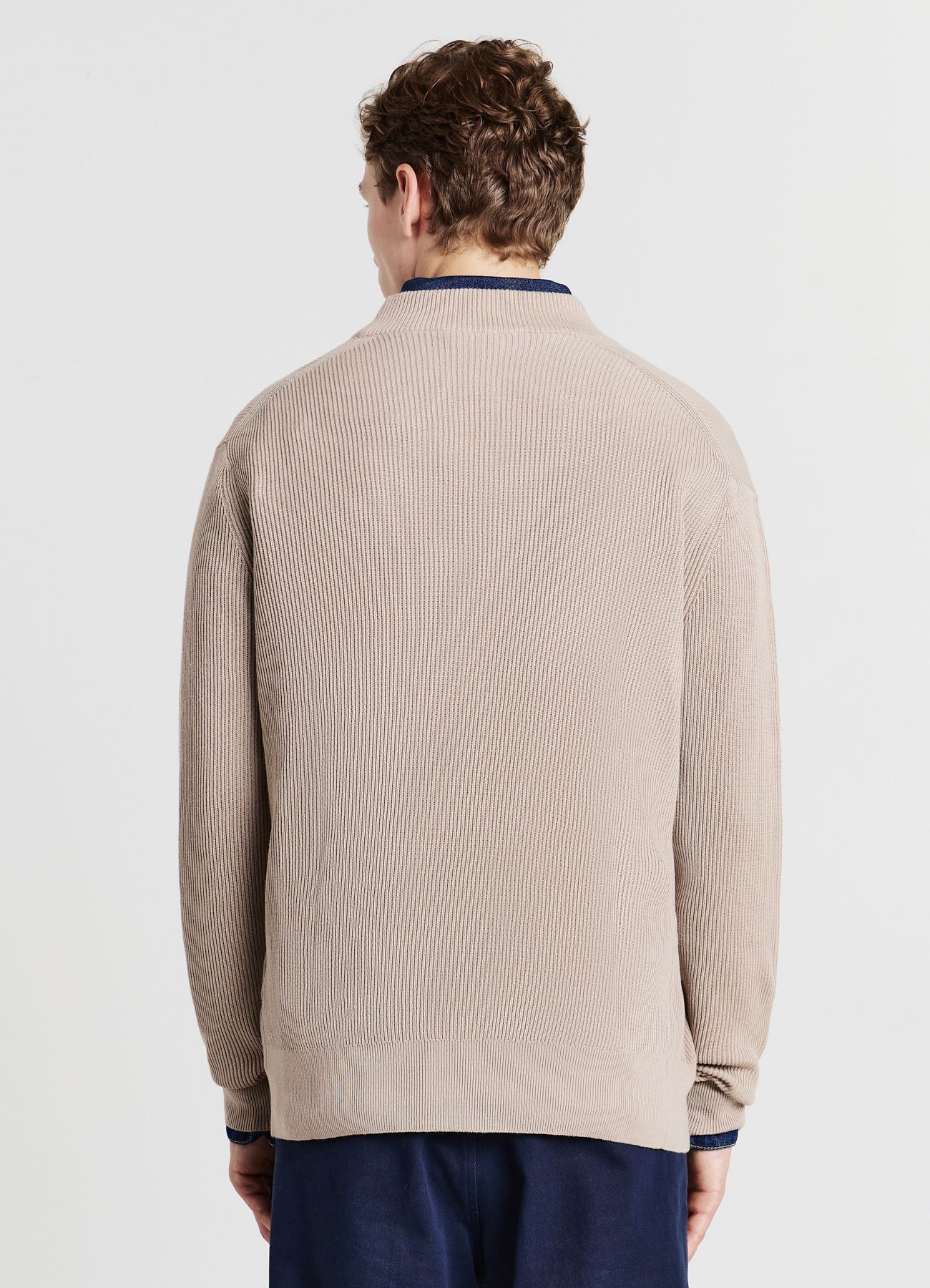 Svetre 3-5 Muz Calliope in_i4