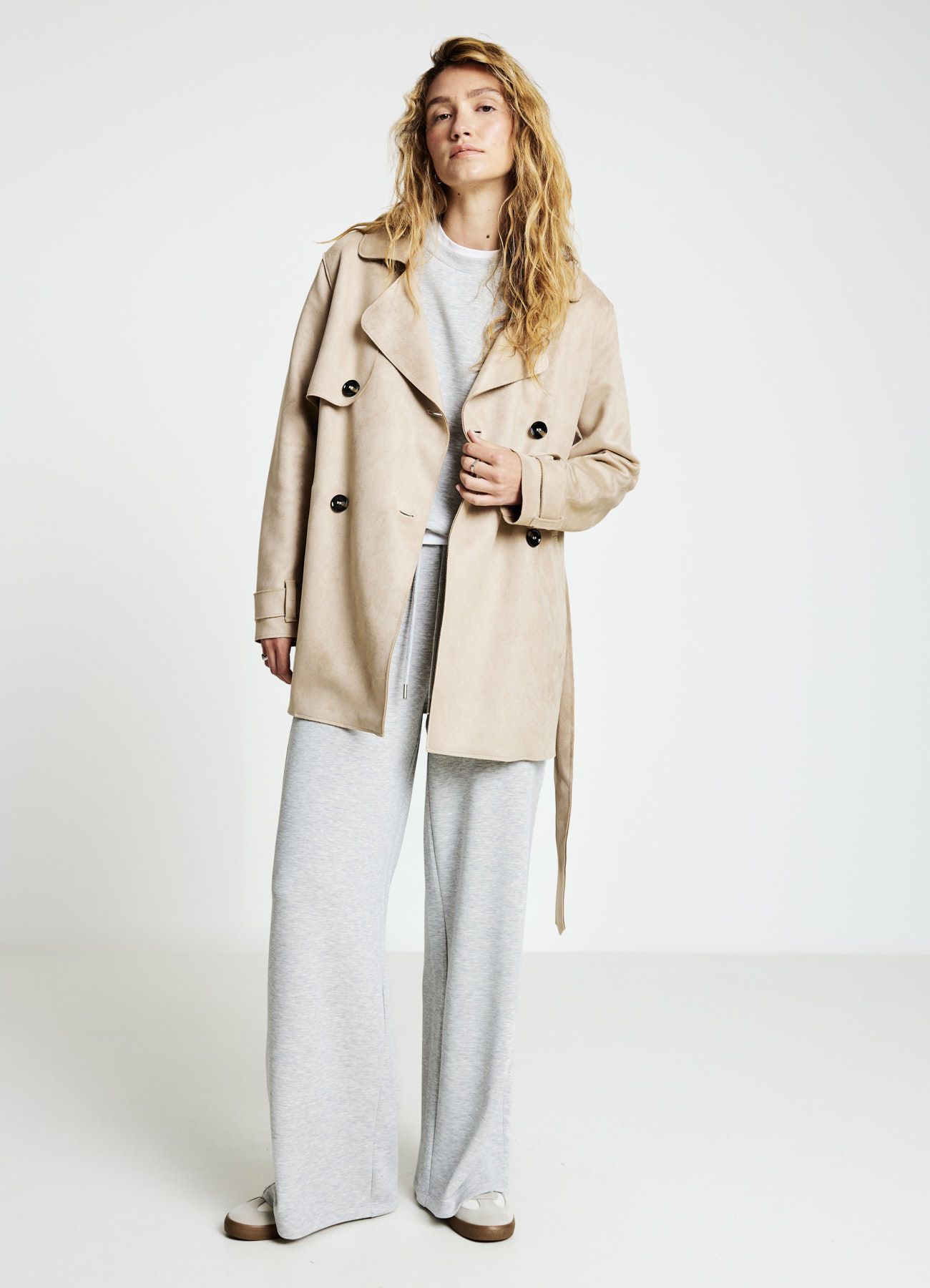 Outerwear Woman Calliope