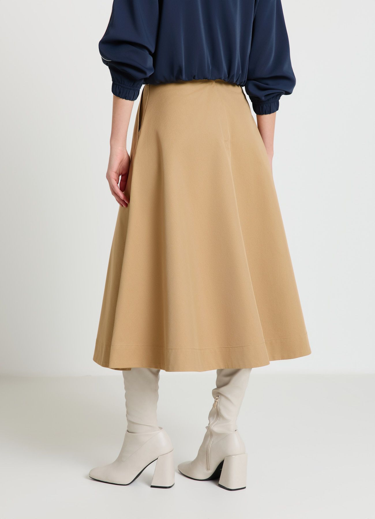 Sukna Zena Calliope in_i4