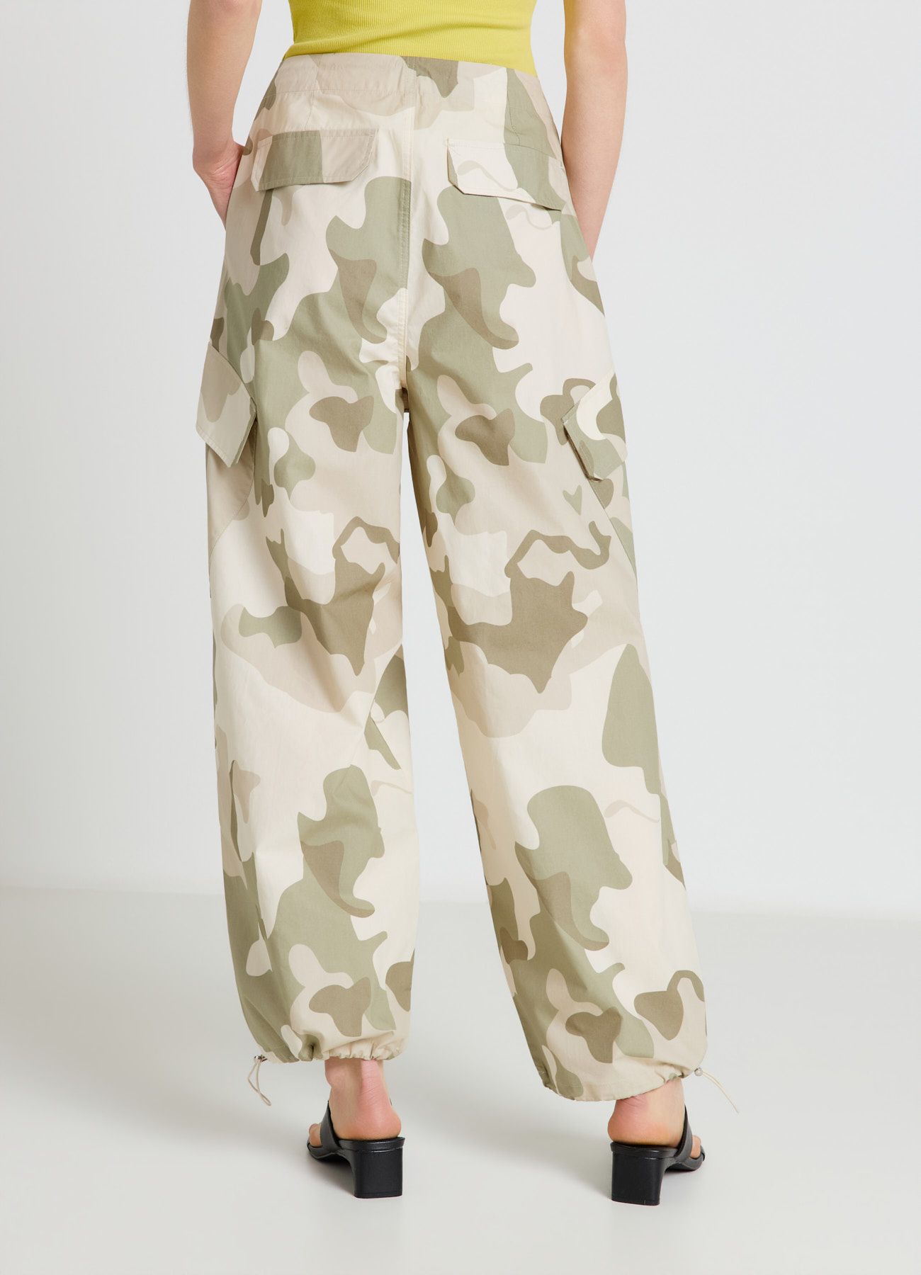 Pantalons Femme Calliope in_i4