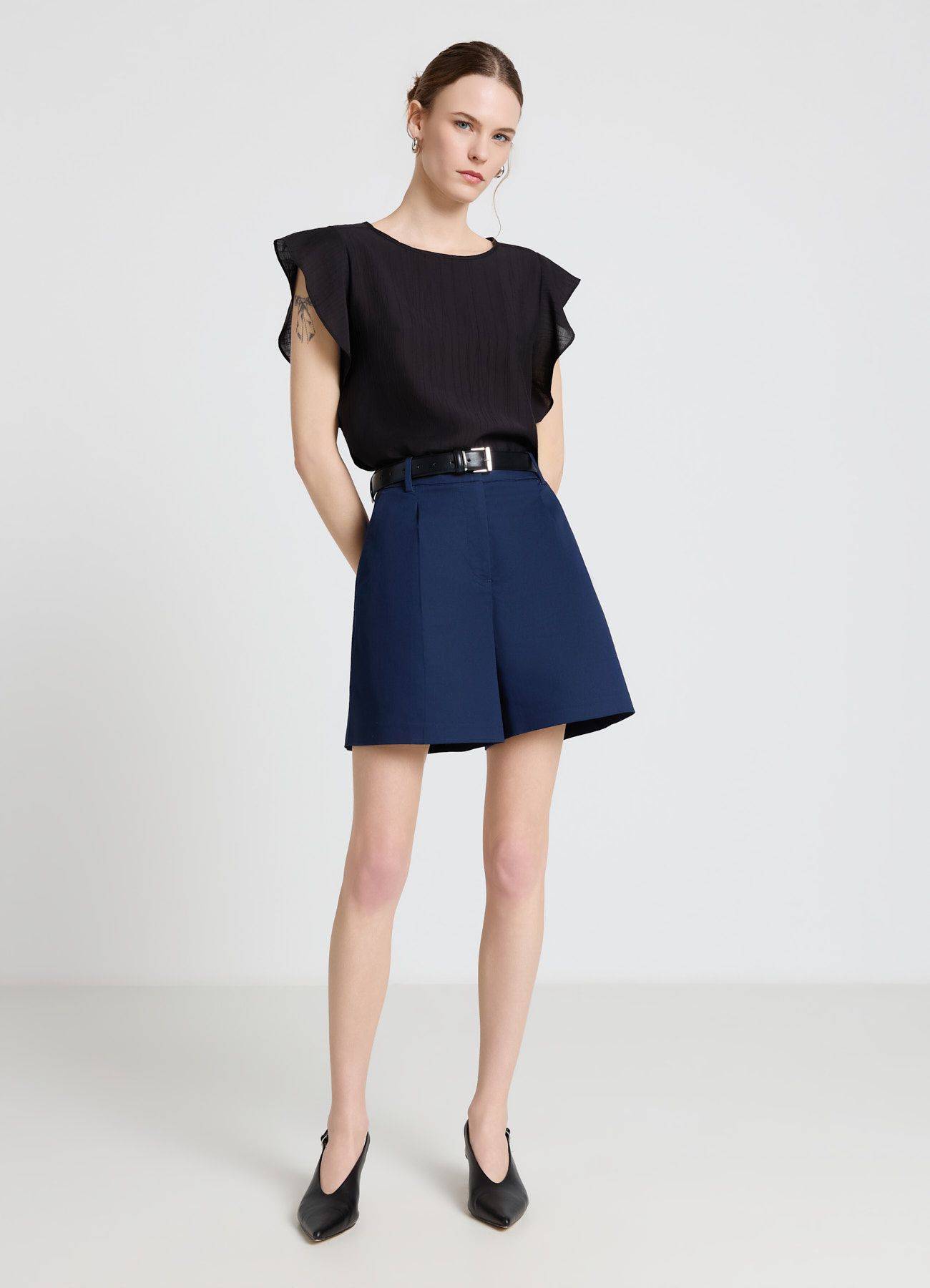 Short pants Woman Calliope