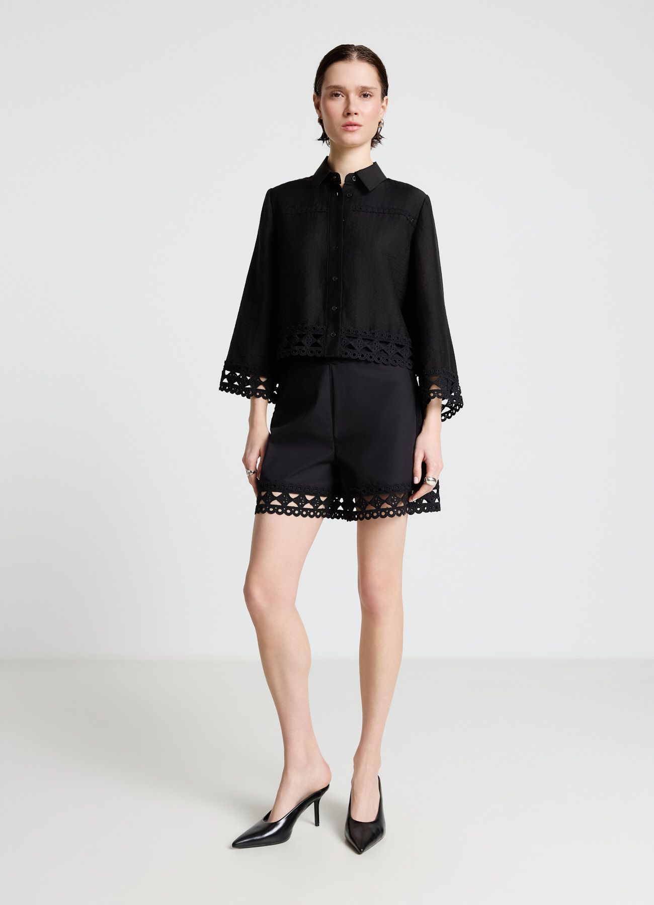 Short pants Woman Calliope