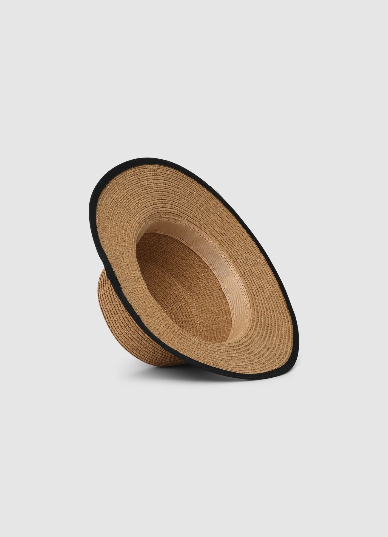 Small-Hat Woman Calliope st_a3