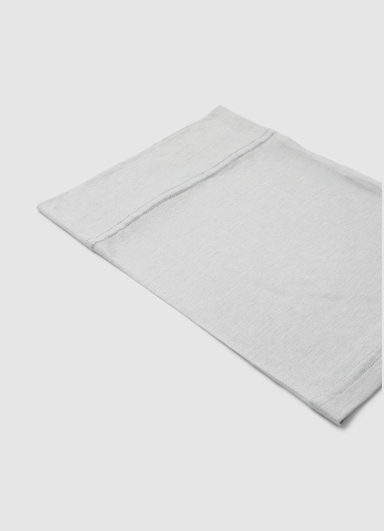 Small-Hat Woman Calliope det_5