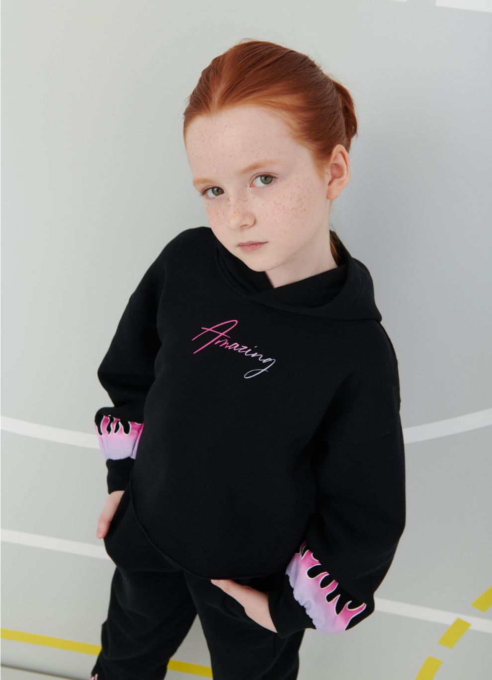 Felpa Con Cappuccio Per Bambina Vera Baddie - Bianca O Nera, Tutte Le Taglie Da 5 A 16 Anni - Foto 6